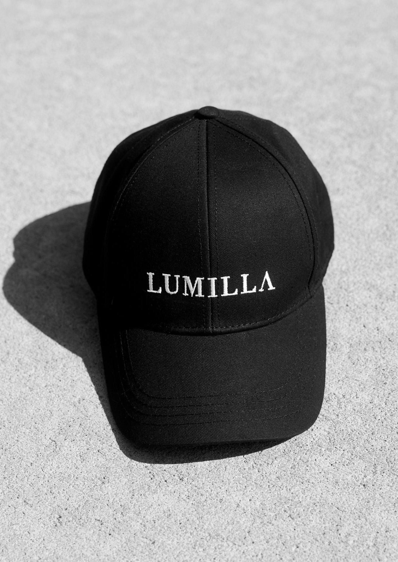 LUMILLA Baseball Cap